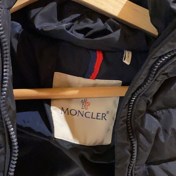 Moncler snow suit - Picture 2 of 7